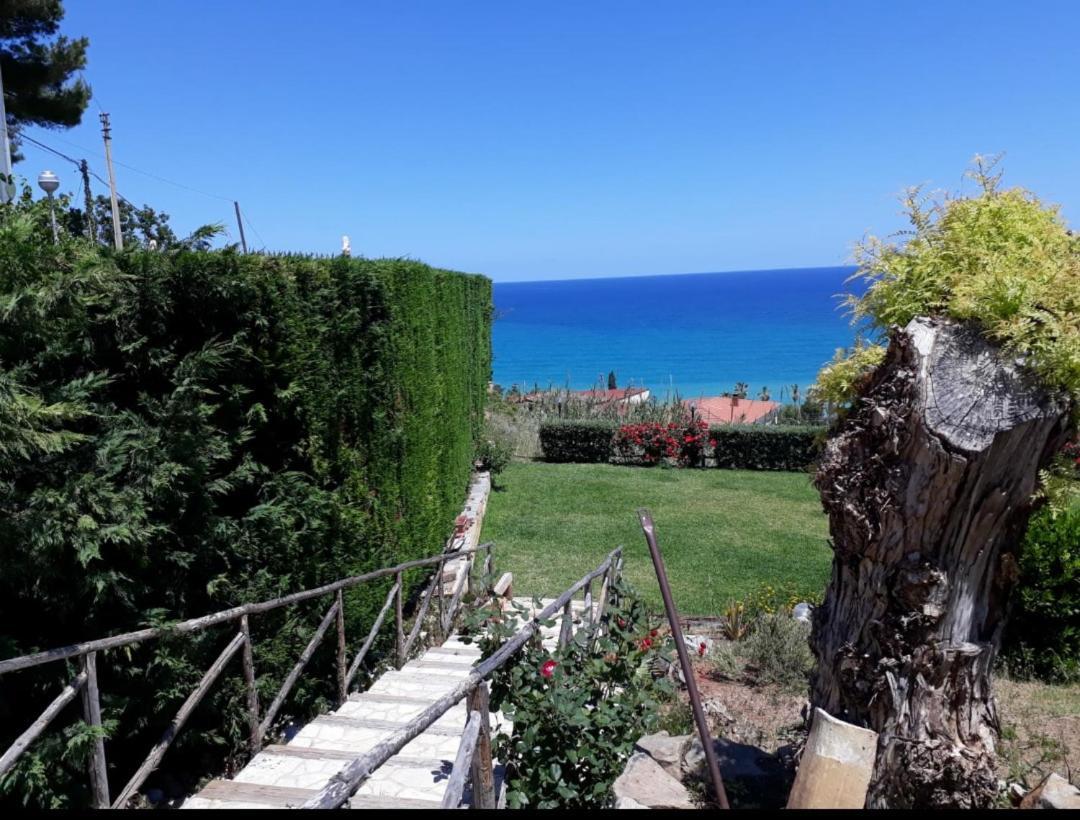 Case Vacanze Con Piscina Altavilla Milicia Eksteriør billede